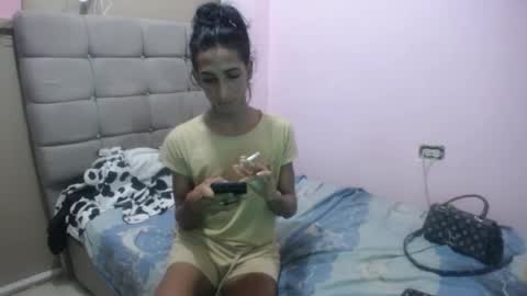shayra33x online show from 10-08-25, 01:47