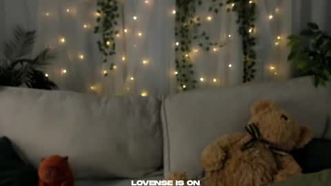 Anika online show from 10-08-25, 01:09