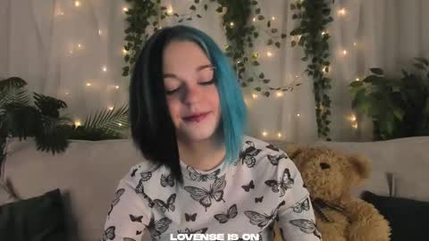 Anika online show from 10-20-25, 11:10