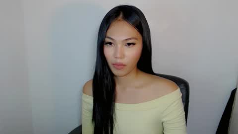 Snapshot of shealana69 chatting on 11-05-25, 01:38 MY IG Shealana69 online show from 11-05-25, 01:38