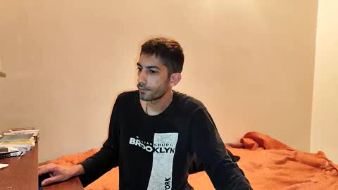 Snapshot of shebas07 chatting on 10-27-25, 03:10 shebas07 online show from 10-27-25, 03:10