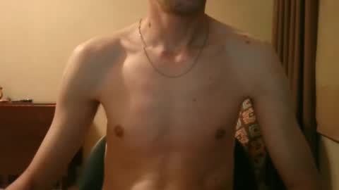 Snapshot of shedevr02 chatting on 09-08-25, 05:23 Roger online show from 09-08-25, 05:23