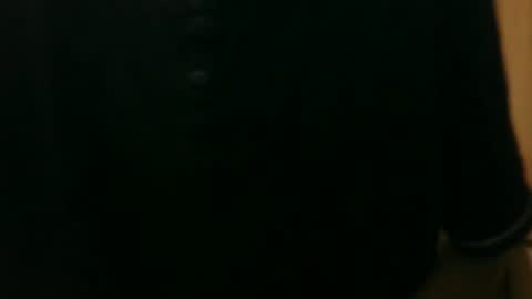 Snapshot of shedevr02 chatting on 10-17-25, 05:15 Roger online show from 10-17-25, 05:15