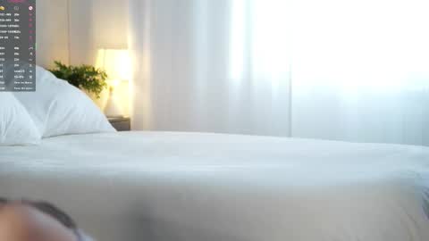 Tessa online show from 11-22-25, 07:18