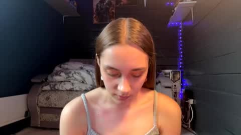 Snapshot of sheilaoverson chatting on 04-16-26, 09:43 sheilaoverson online show from 04-16-26, 09:43