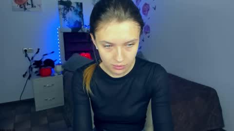 Snapshot of sheillatyler chatting on 10-22-25, 08:14 Alexis online show from 10-22-25, 08:14