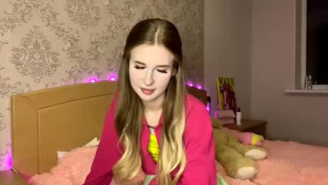 Jenny online show from 10-04-25, 08:40