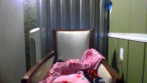 Red online show from 02-18-26, 04:08