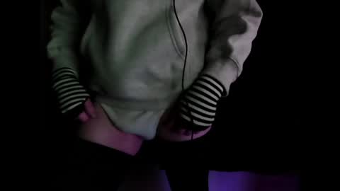 Snapshot of shelbyremington chatting on 01-24-25, 03:00 Shelby Remington online show from 01-24-25, 03:00