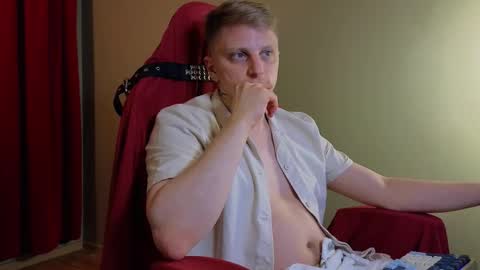 Snapshot of shelbytruck chatting on 11-20-25, 08:19 Vincente online show from 11-20-25, 08:19