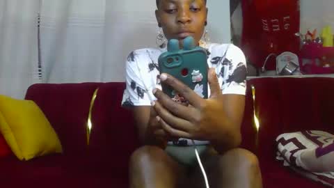 Snapshot of shelia420715 chatting on 11-09-25, 06:39 shelia420715 online show from 11-09-25, 06:39