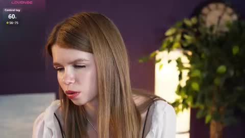 Sofia online show from 10-17-25, 07:44