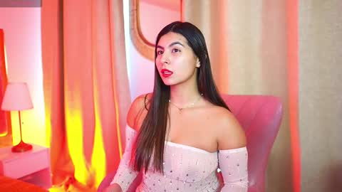 Snapshot of shelleymorell chatting on 02-13-26, 01:18 Transmission schedule Monday - Friday 715 am to 200 pm time Colombia online show from 02-13-26, 01:18