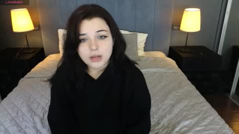 Snapshot of sheri_belton chatting on 12-16-25, 08:03 sheri_belton online show from 12-16-25, 08:03