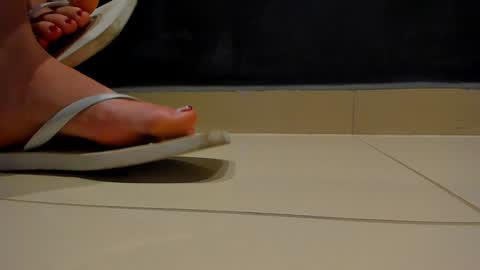 .. Sherilk .. online show from 12-21-24, 10:28