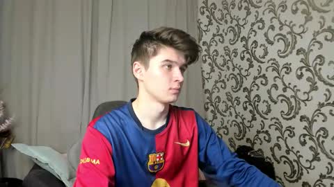 Max online show from 10-12-25, 07:13