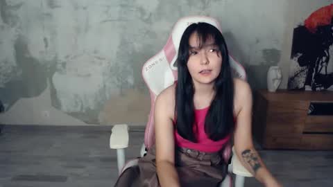 Emma online show from 11-08-25, 03:45