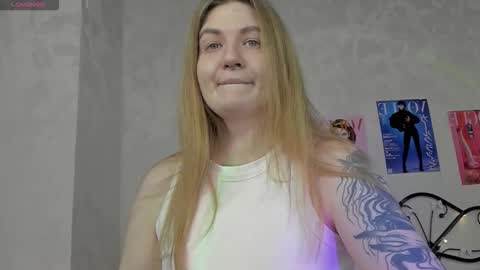 Snapshot of sherritate chatting on 02-09-26, 01:31 Sherri online show from 02-09-26, 01:31