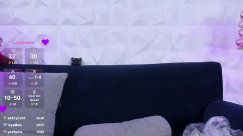 Snapshot of sherydan_love chatting on 01-25-25, 10:28 mia online show from 01-25-25, 10:28