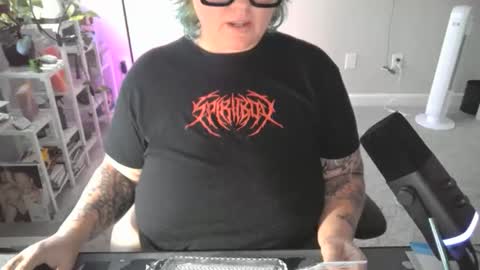 Snapshot of sheshyneshy chatting on 04-06-26, 11:27 Shesh online show from 04-06-26, 11:27