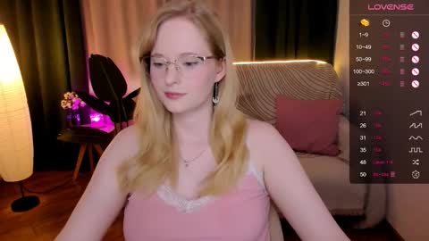 Hello guys my name is Aemilia online show from 09-23-25, 08:39