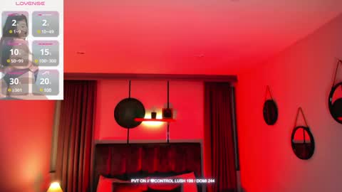 Snapshot of sheyla_hills_ chatting on 01-29-25, 04:36 Sheyla online show from 01-29-25, 04:36