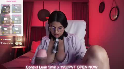 Snapshot of sheyla_hills_ chatting on 03-03-25, 07:43 Sheyla online show from 03-03-25, 07:43