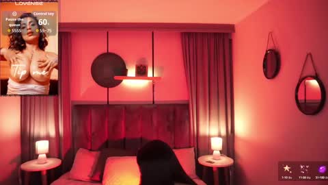 Snapshot of sheyla_hills_ chatting on 09-10-25, 04:12 Sheyla online show from 09-10-25, 04:12