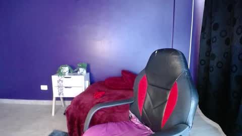 Melissa online show from 10-03-25, 02:14