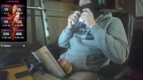 Snapshot of shibashamu chatting on 11-26-25, 03:18 Daddy online show from 11-26-25, 03:18