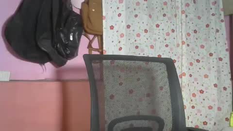 shimmering_kate online show from 12-12-24, 04:37