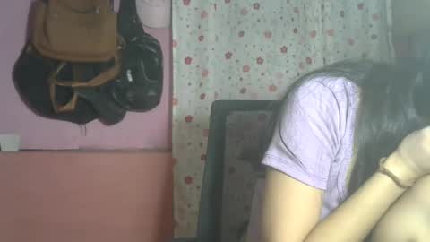 shimmering_kate online show from 12-17-24, 05:07