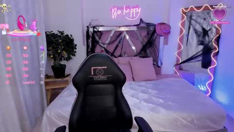 shinedark_tay online show from 10-31-25, 03:18