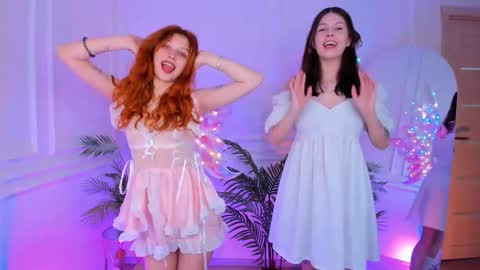 Snapshot of shiny_bell chatting on 11-22-25, 02:05 Bell 3 Next broadcast online show from 11-22-25, 02:05