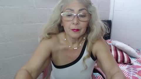 shira evans40 online show from 01-27-25, 08:49