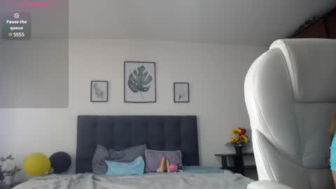Snapshot of shirly_vannicelli chatting on 01-08-25, 07:03 shirly online show from 01-08-25, 07:03