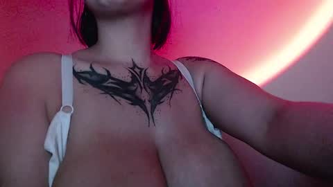 Shopie Hank  online show from 12-27-24, 03:42