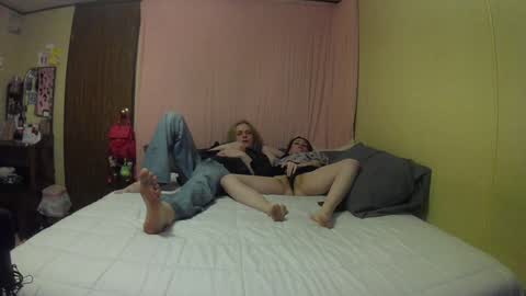 Snapshot of short_cakes05 chatting on 12-14-24, 06:35 Short Cakes online show from 12-14-24, 06:35