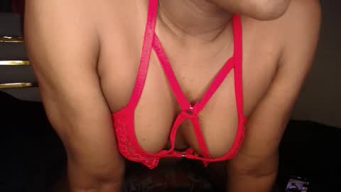 Snapshot of shortandsweete chatting on 09-30-25, 05:40 shawry online show from 09-30-25, 05:40