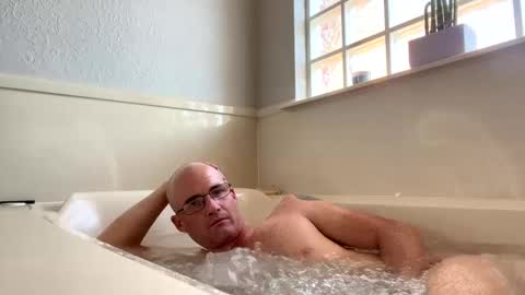 Snapshot of shortshortsman chatting on 09-09-25, 11:15 shortshortsman online show from 09-09-25, 11:15