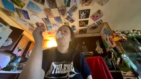 Snapshot of shorty920505 chatting on 10-18-25, 05:57 shorty920505 online show from 10-18-25, 05:57