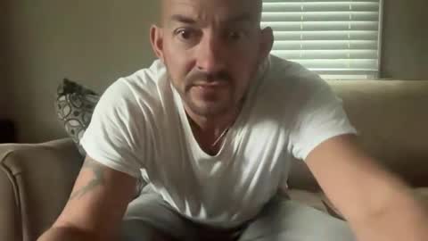 shouldadoneit online show from 10-08-25, 12:25