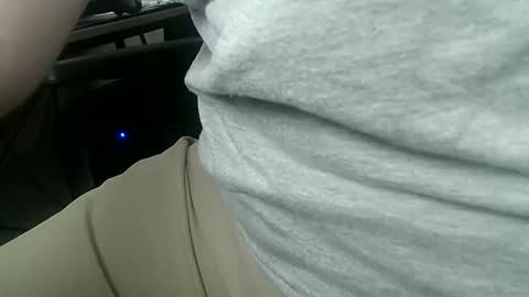 Snapshot of show_off_89 chatting on 10-14-25, 03:07 show_off_89 online show from 10-14-25, 03:07