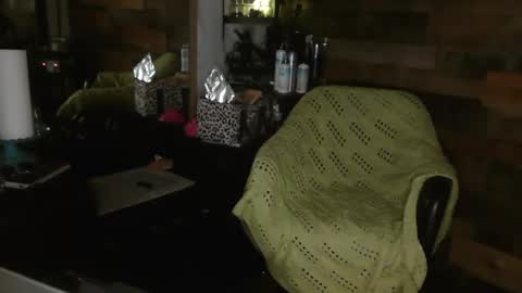 Red4040 online show from 10-23-25, 08:35