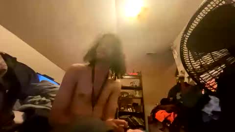 showmewe online show from 03-08-26, 02:37