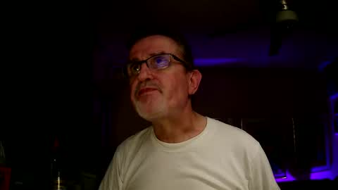 Snapshot of shrewtamer chatting on 10-08-25, 02:53 shrewtamer online show from 10-08-25, 02:53