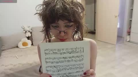 Aria online show from 10-13-25, 04:51