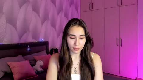 Snapshot of shy_bambiii chatting on 02-14-25, 12:09 Mika online show from 02-14-25, 12:09