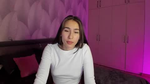 Snapshot of shy_bambiii chatting on 03-09-25, 11:56 Mika online show from 03-09-25, 11:56
