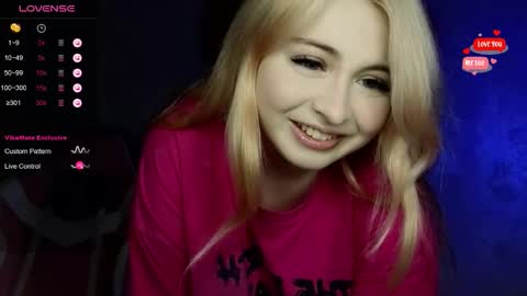 Molly online show from 10-04-25, 06:17